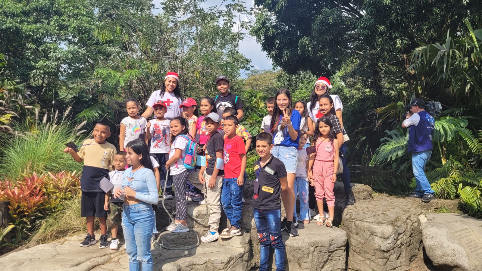 asi-se-vivio-la-entrega-de-regalos-en-el-zoologico-de-cali-23-12-2022