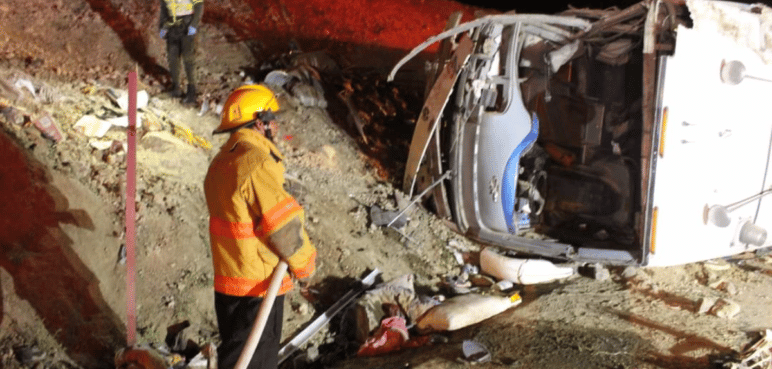 Accidente en la vía Pasto - Ipiales dejó dos muertos y 36 heridos