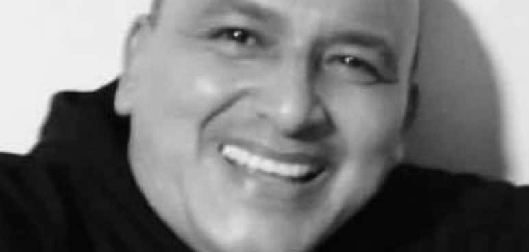 ¡De no creer! Asesinan a líder mientras adornaba la navidad en su casa