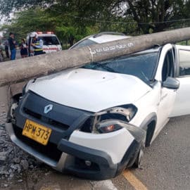 Dos heridos dejó aparatoso accidente en la vía Cañasgordas, sur de Cali