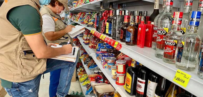 Dura ofensiva para evitar venta de licor adulterado en el Valle