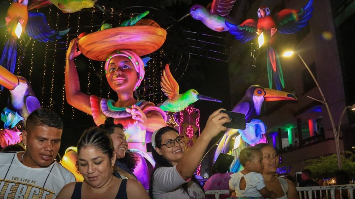 Sigue la polémica ¿Qué opinan los caleños del alumbrado navideño?