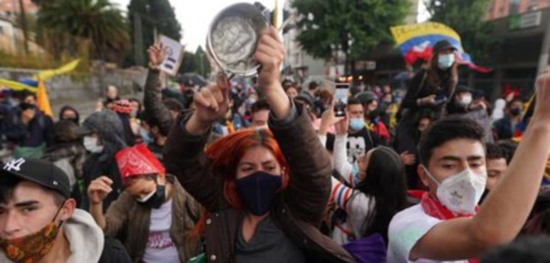 En libertad enfermera acusada de homicidio de Policía durante Paro Nacional en Cali