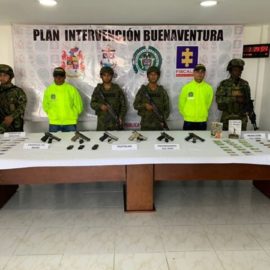 La Armada capturó a 8 integrantes de disidencias y recuperó a dos menores de edad