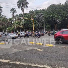 Sur de Cali colapsado: Estudiantes de la Univalle estarían bloqueando el paso