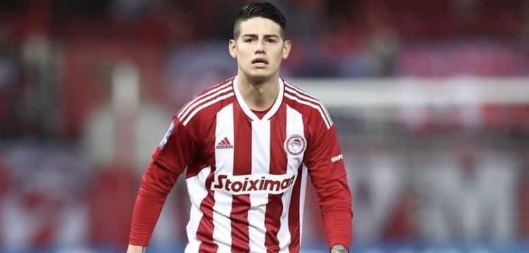 El Olympiacos de James, llegó a once partidos de invicto
