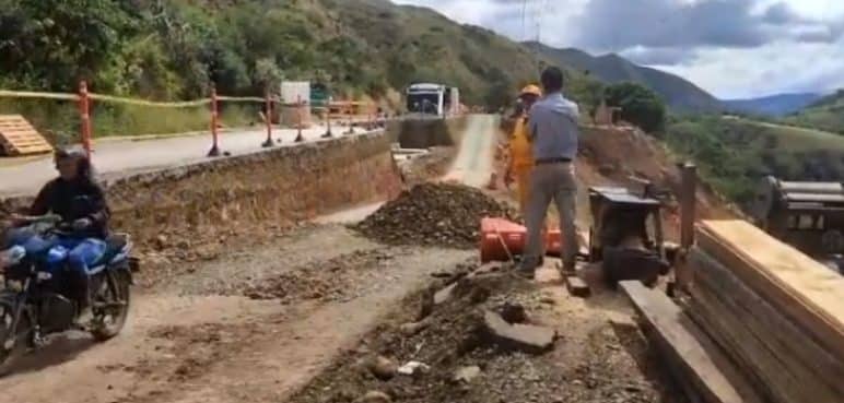 Cierran vía Dagua-Loboguerrero por nuevos movimientos de tierra
