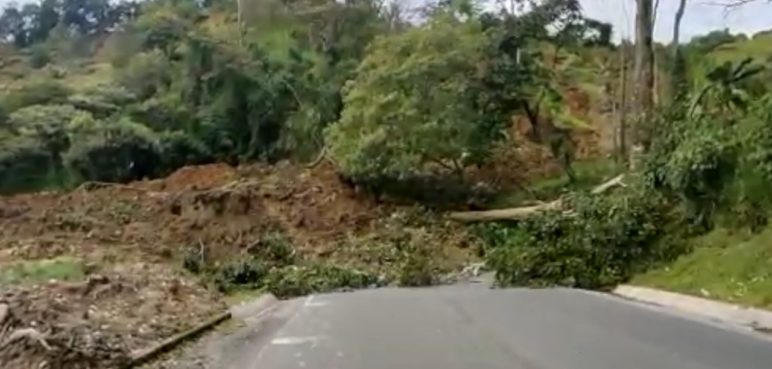 Autoridades anuncian cierre total de la vía Popayán - Pasto por fuerte derrumbe