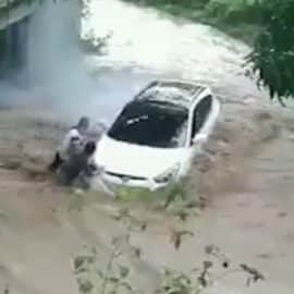 Dos hombres fueron arrastrados por una corriente en Palmira