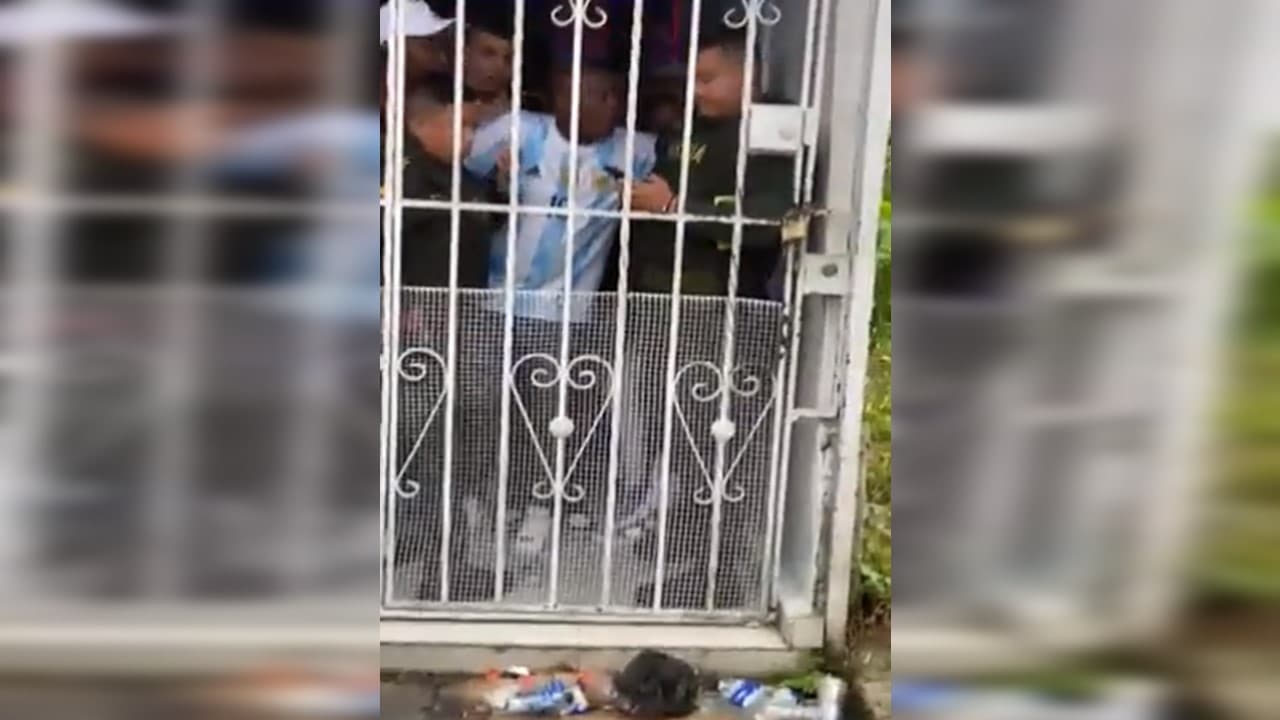 Bomberos de Buenaventura se tomaron la Alcaldía para exigir el pago del salario