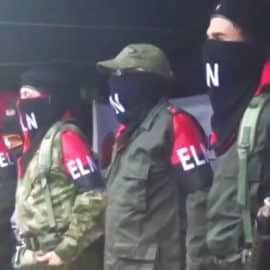 ELN advierte que medidas unilaterales del Gobierno atentan contra diálogos