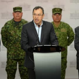 Gobierno de Petro suspende cese al fuego e invita al ELN a una tregua
