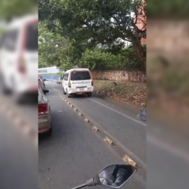 No paran las imprudencias viales: Invaden bicicarril en Cañasgordas