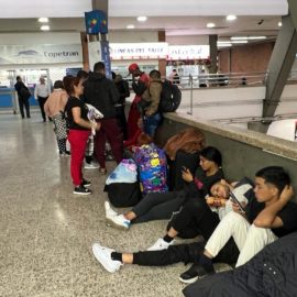 Tras los fuertes derrumbes, suspenden los viajes desde Cali hacia Nariño