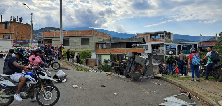 Video: Accidente de tránsito en el sur de Cali dejó víctimas fatales