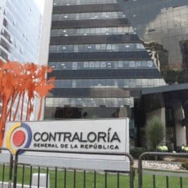 Investigan irregularidades en la inversión de más de 3 mil millones de pesos para colegios