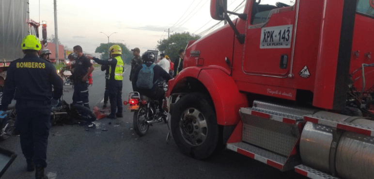 Bombero descubrió que una de las víctimas de siniestro vial era su hermana