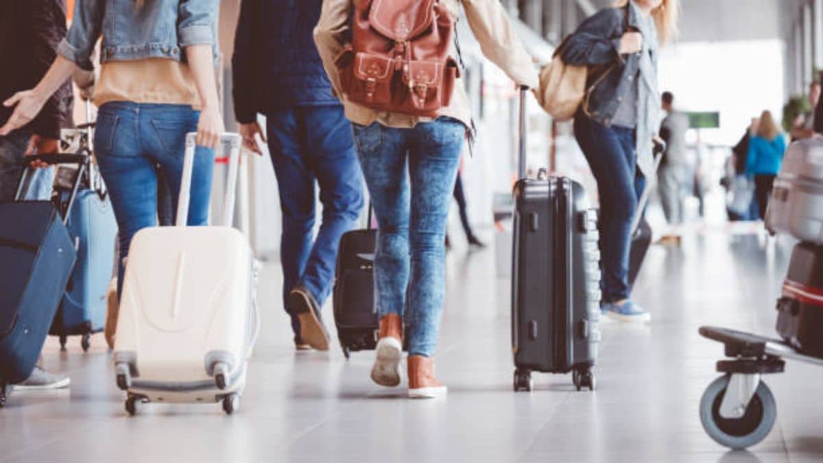 Más de medio millón de colombianos emigraron del país ¿Por qué?