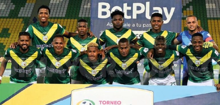 ¡Nuevo caso de violencia en el fútbol! Jugador del Deportes Quindío fue agredido