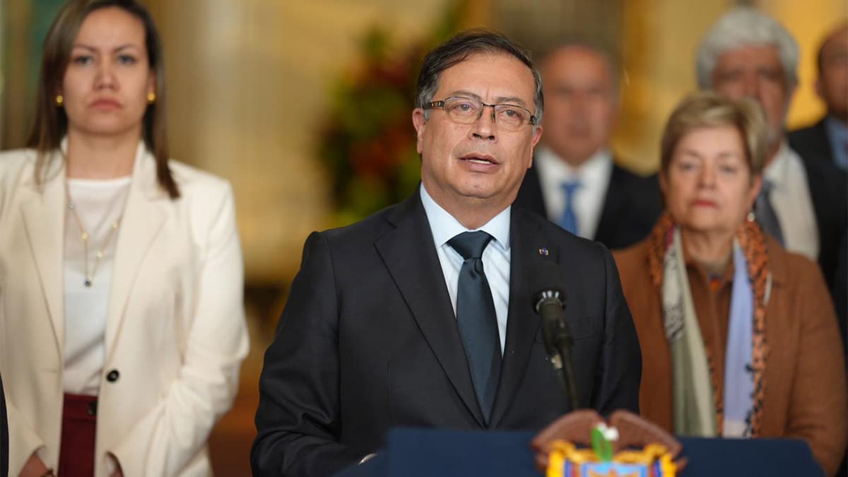 Gustavo Petro ordena detener violentas protestas en San Vicente del Caguán