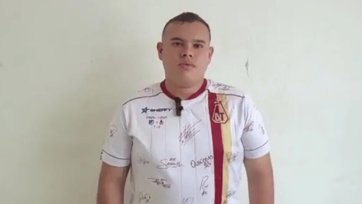 Hincha que agredió a Daniel Cataño intentó ingresar al estadio ¿Lo logró?