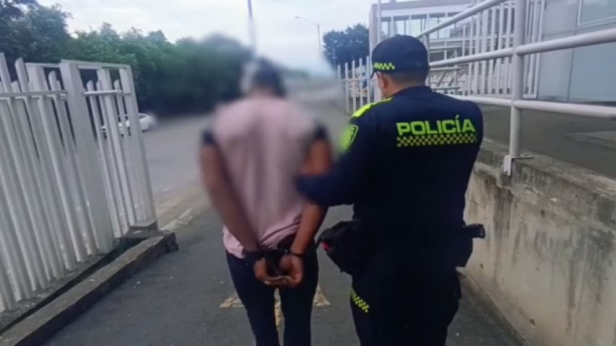Niña de 9 años era obligada a grabar material sexual por su madre y abuelo