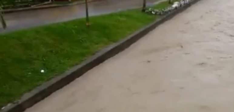 Un menor de 16 años fue arrastrado por un río en Sevilla, Valle