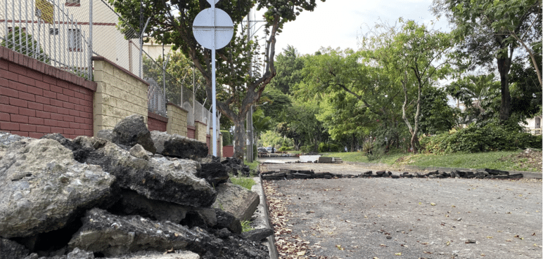 Vecinos de Brisas de Los Ándes protestaron por obra abandonada