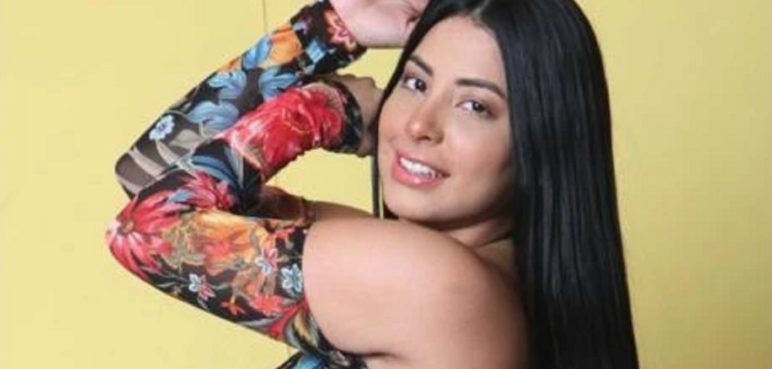 Arrestan a influencer acusada de usar menores de edad en videos eróticos