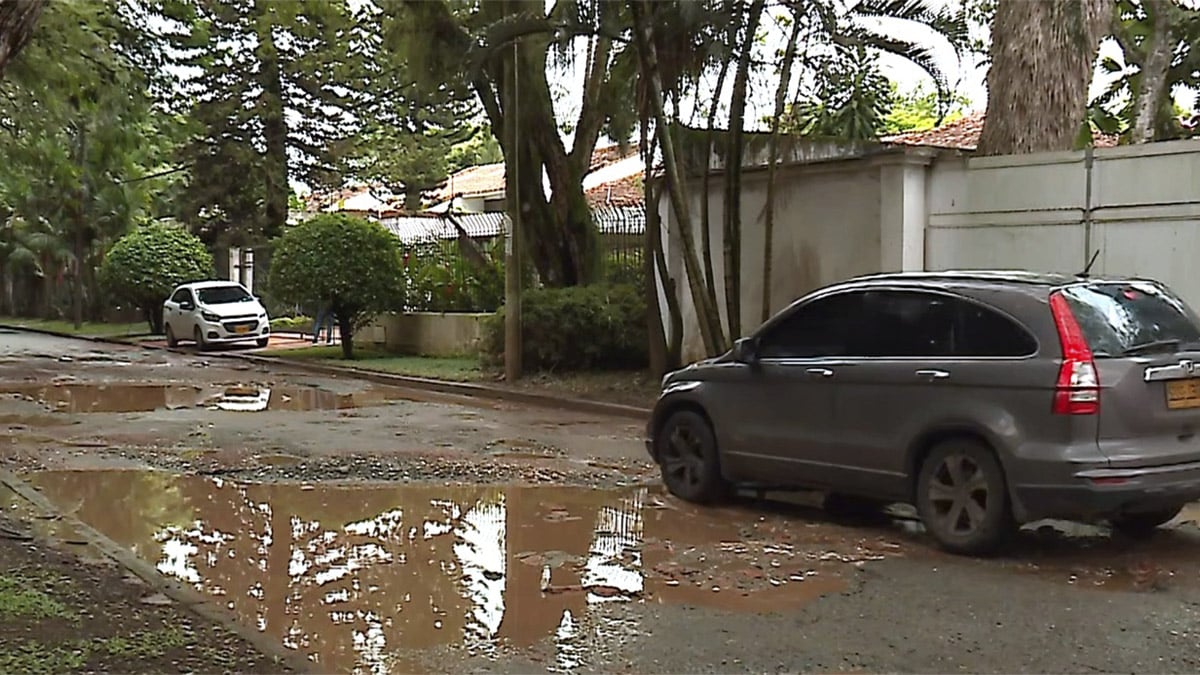 Conductores de Ciudad Jardín denuncian que vías del barrio parecen trochas