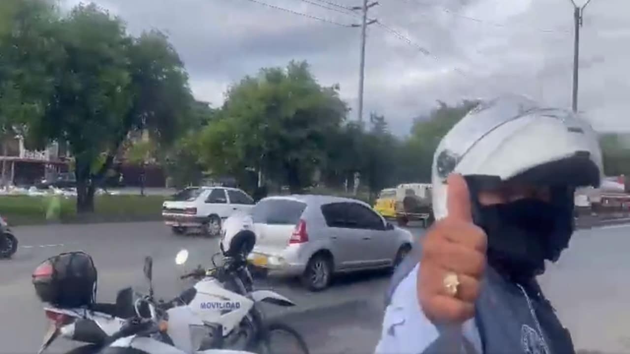 ¡De no creer! Sorprendieron a un hombre que se hacía pasar por guarda de tránsito
