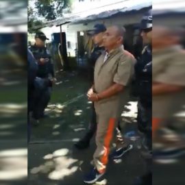 En medio de insultos llegó alias el 'Negro Ober' a la cárcel de La Dorada, Caldas