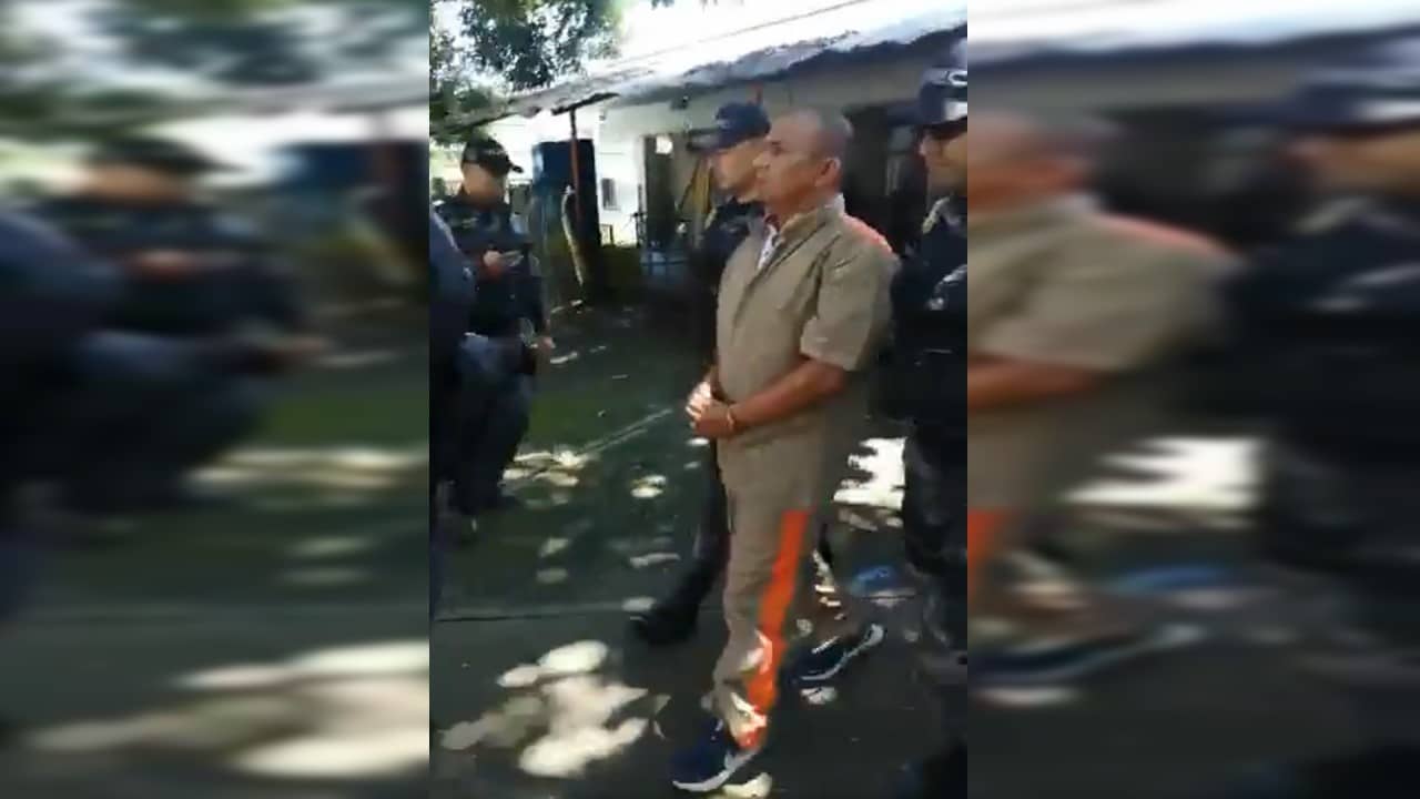 En medio de insultos llegó alias el 'Negro Ober' a la cárcel de La Dorada, Caldas