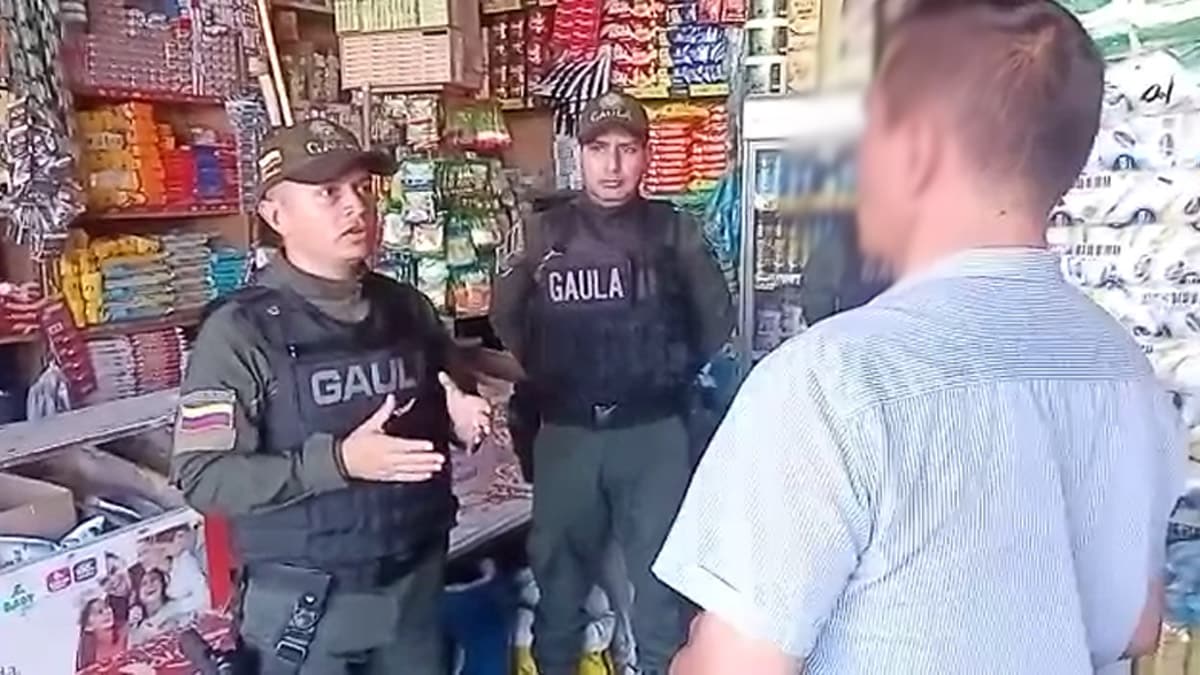 Vecinos de Brisas de Los Ándes protestaron por obra abandonada