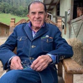 Humorista de Sábados Felices revela la edad de su pareja: Se llevan 40 años