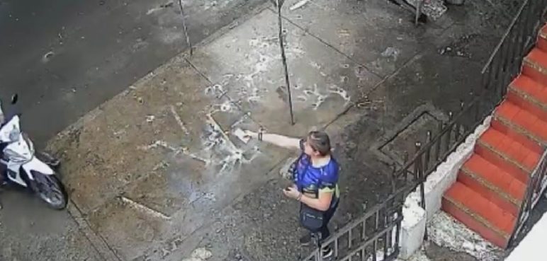 Ladrones acechan y acorralan a sus víctimas en el momento de hurtar sus pertenencias