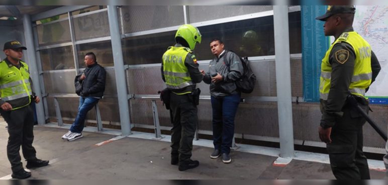 Policía se tomó estaciones del MÍO para reforzar seguridad: van 10 comparendos