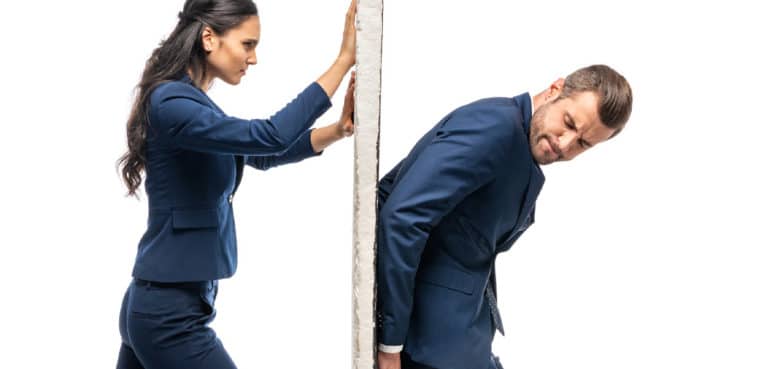 Tome nota: cinco actitudes machistas que debemos cambiar