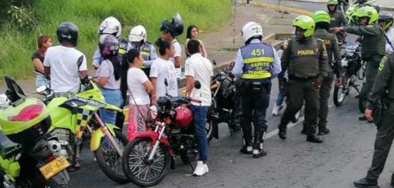 Policía realiza operativo para mitigar los ‘piques ilegales’ en el Km 18