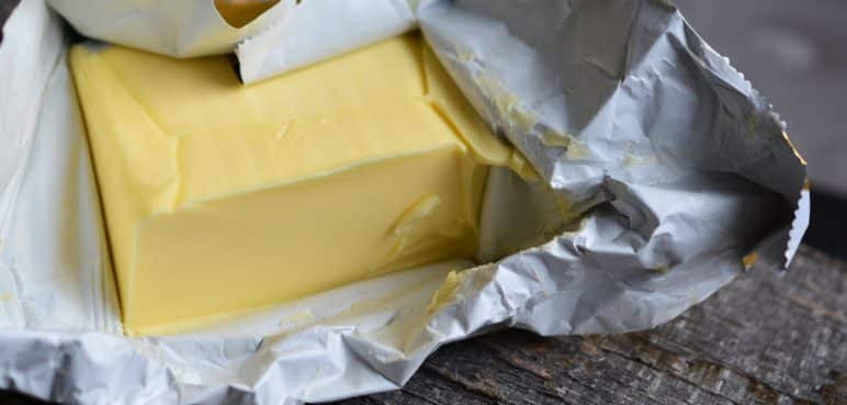 ¡Aliste el bolsillo! Una barra de 500 gramos de mantequilla podría costar .000
