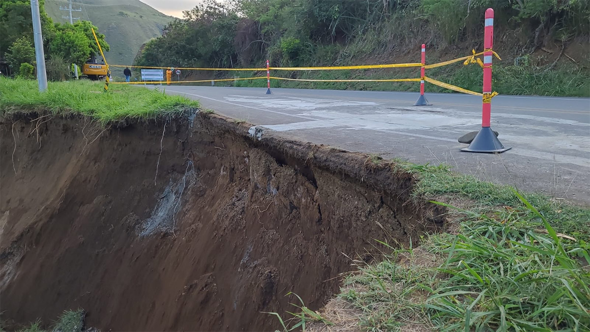 Tras dos días de protestas, se levantó el bloqueo de la vía a Buenaventura