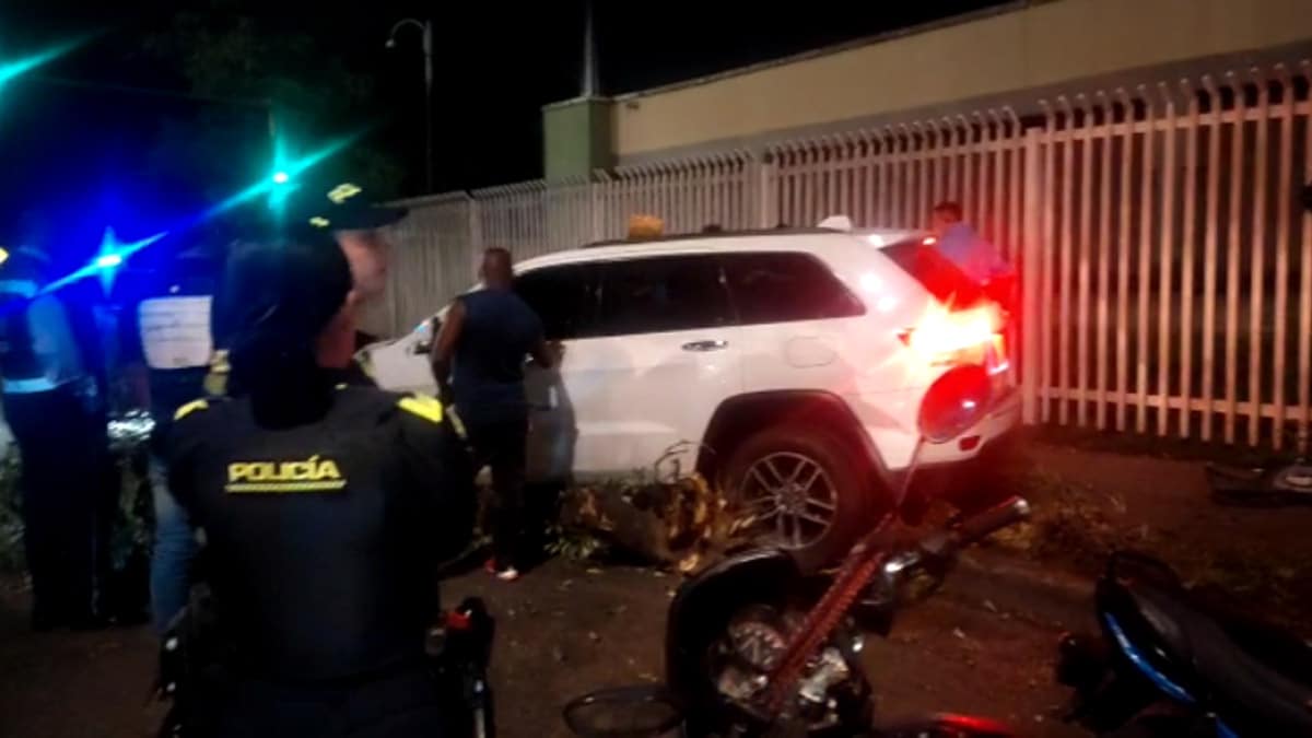 Conductor en aparente estado de embriaguez se estrelló en el sur de Cali
