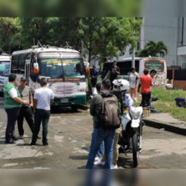 El Dagma visitó los lavaderos informales de vehículos cerca a la Terminal