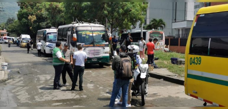El Dagma visitó los lavaderos informales de vehículos cerca a la Terminal