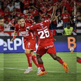 ¡Los escarlatas hicieron respetar su casa! América goleó al Deportivo Cali