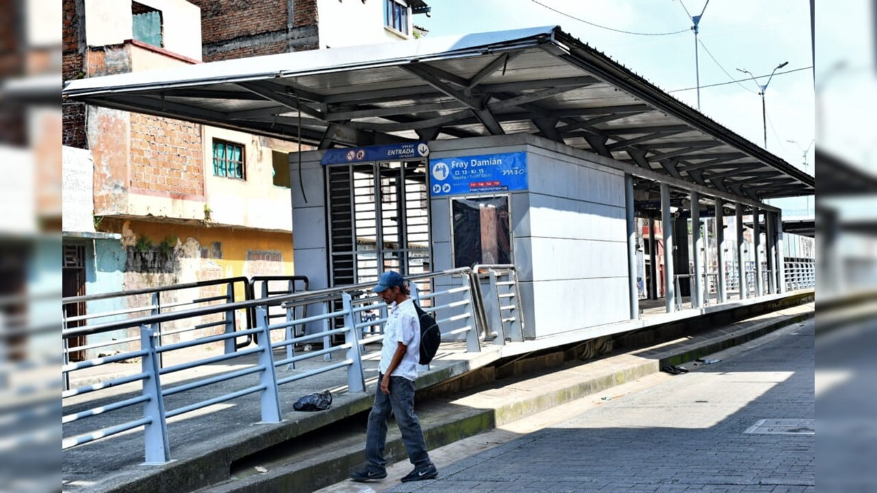 Metrocali confirmó que no van a intervenir las estaciones del MÍO abandonadas
