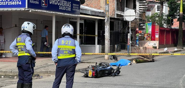 Parrillera de moto murió luego de recibir golpe con la rama de una palma