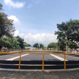 La Secretaría de Deporte entregó nueva pista de patinaje en un barrio de Cali