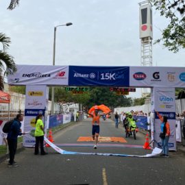 Más de 3.000 ateltas participaron en la Carrera Atlética Allianz 15K