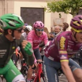 El Covid-19 continúa asolando el pelotón en el Giro de Italia
